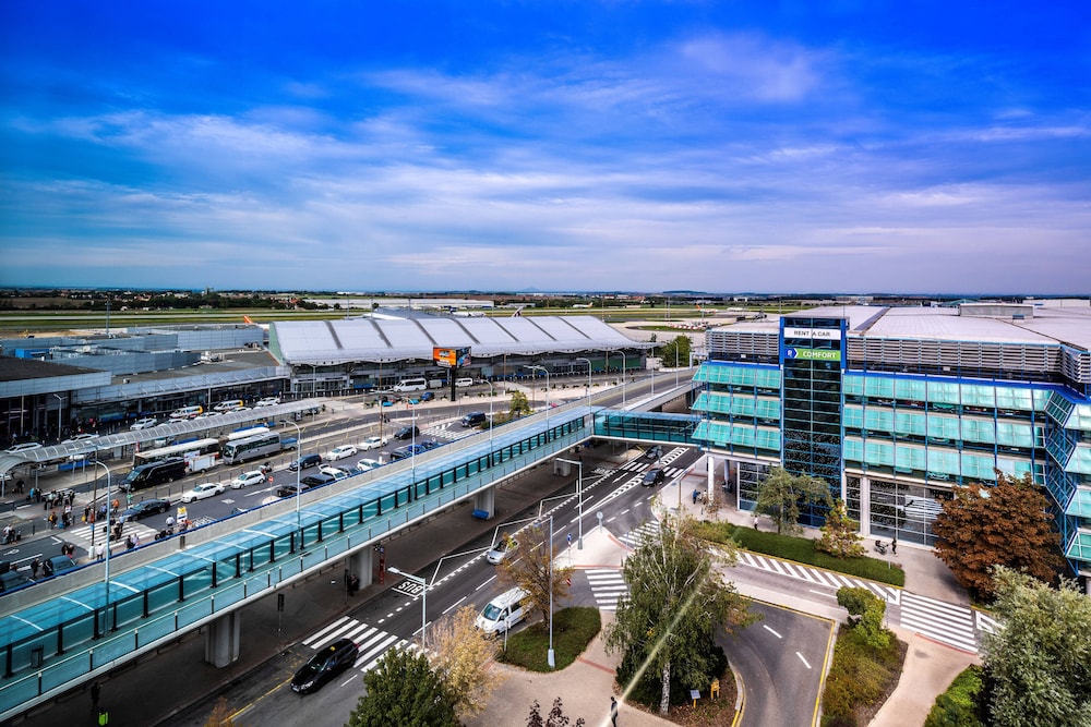 COURTYARD BY MARRIOTT PRAGUE AIRPORT in PRAGUE