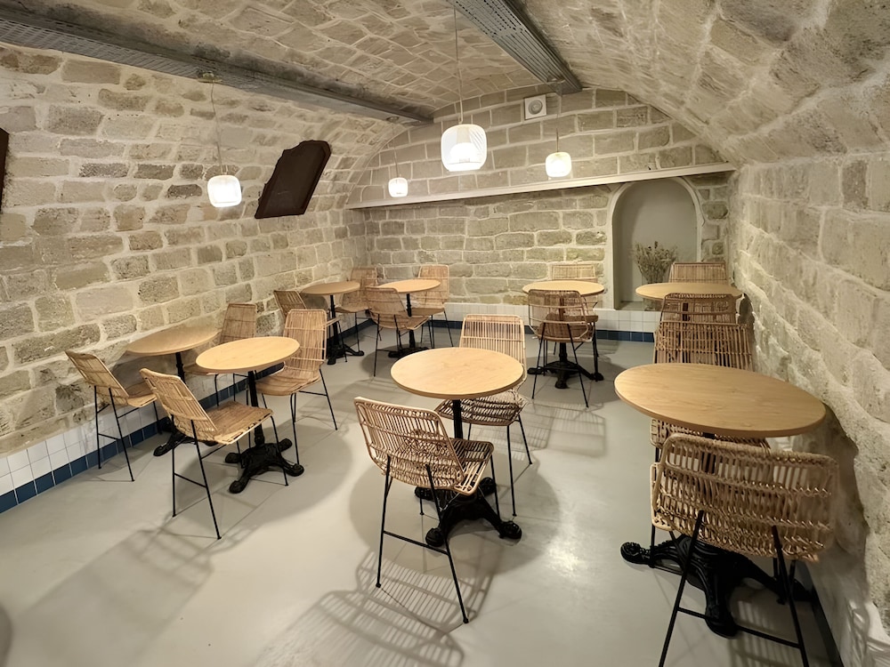 Hipotel Pere Lachaise Hotel 46/60