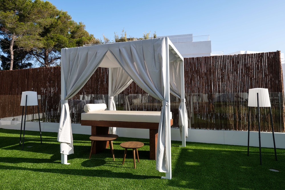 Barcelo Portinatx - Adults Only 9/67