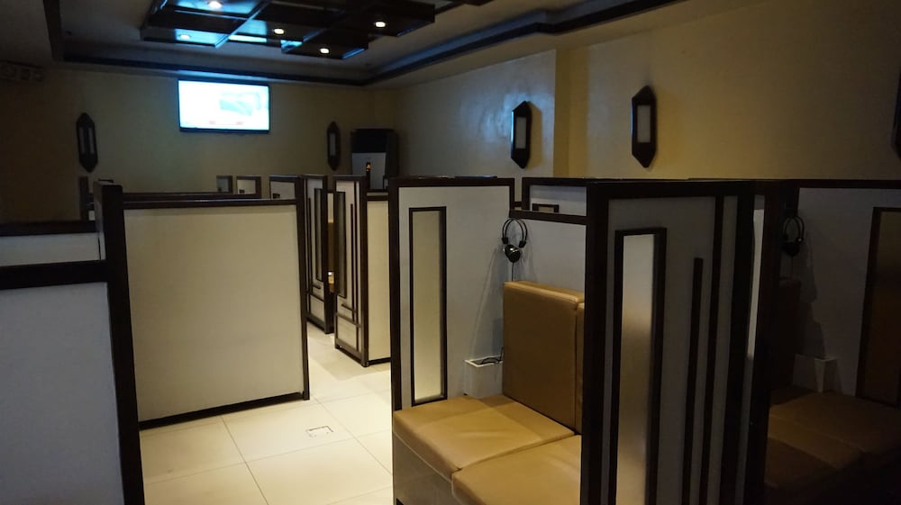Hotel Sogo Edsa Caloocan 30/38