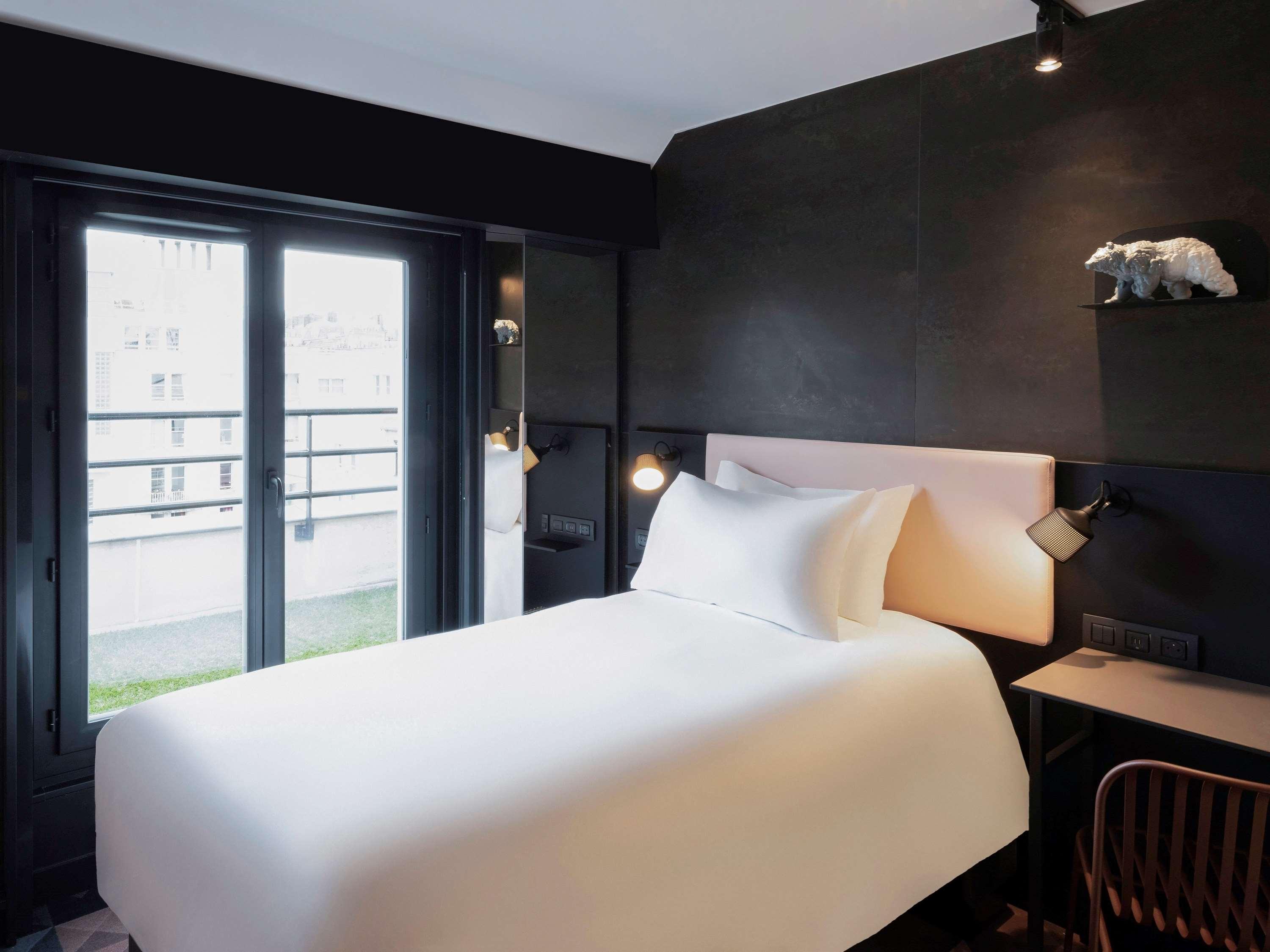 TRIBE ESSENTIAL, SINGLE BED, GARDEN SIDE, BALCONY