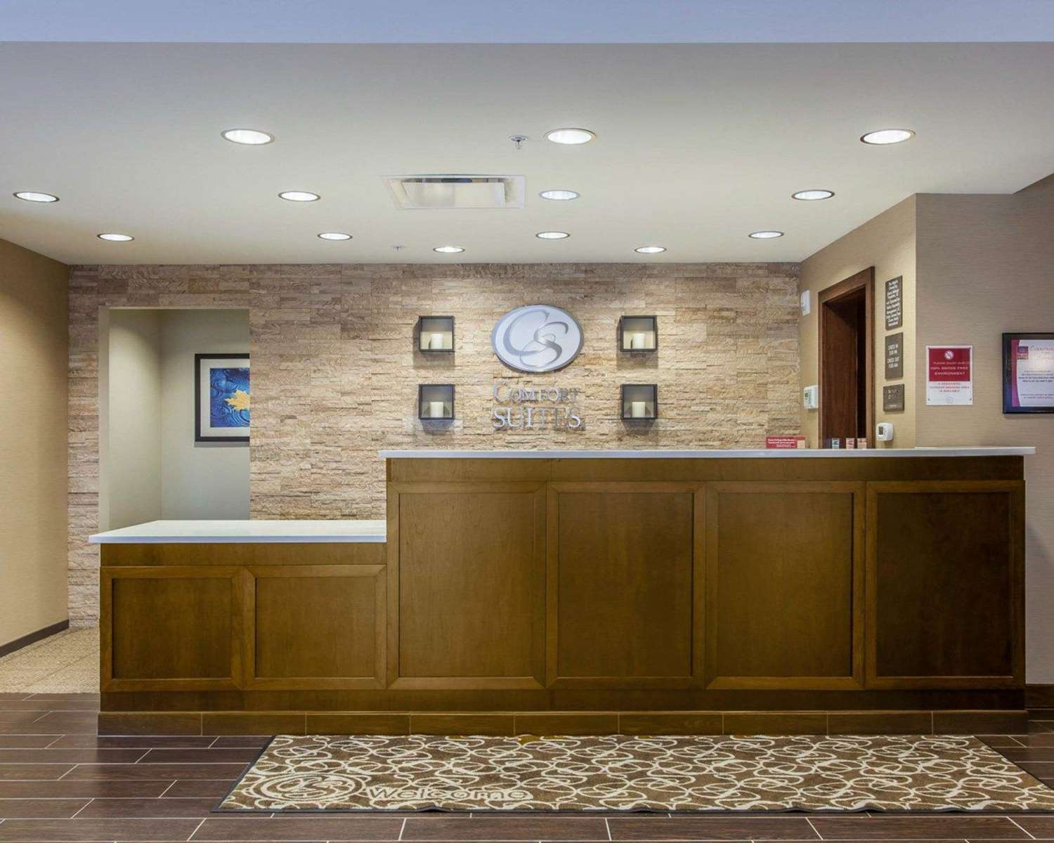 Comfort Suites Youngstown North 2/37