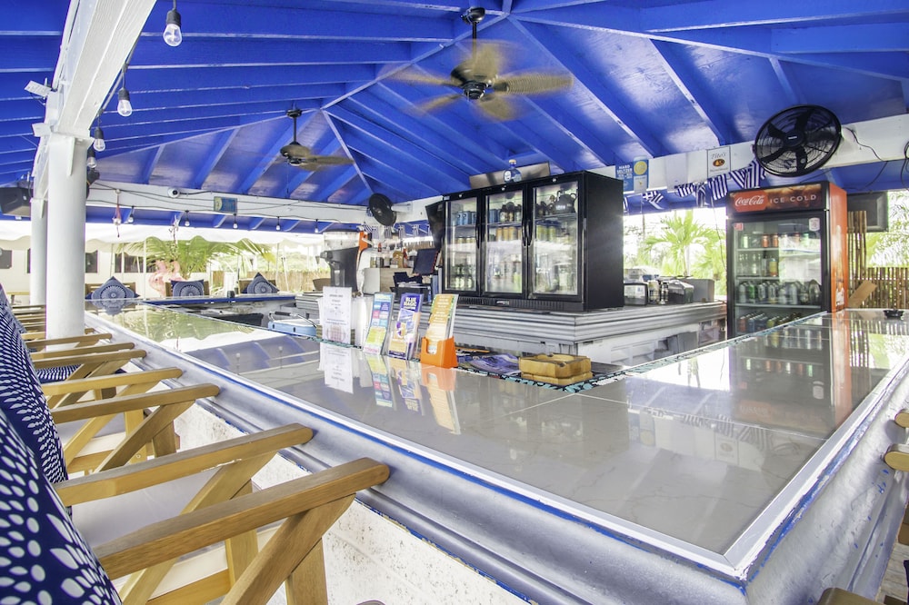 Skipjack Resort Marina 31/70