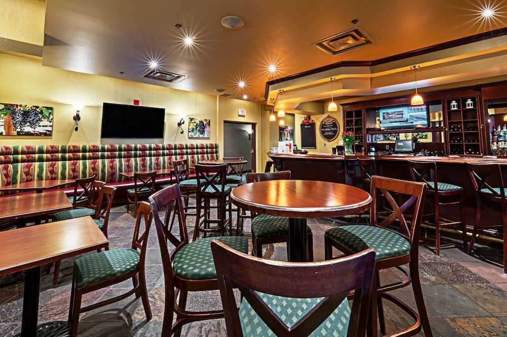 Casablanca Winery Inn 42/66