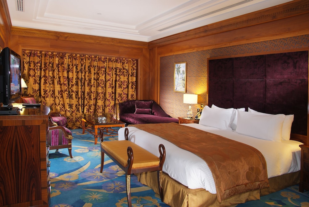 Holiday Inn Kuwait 15/79