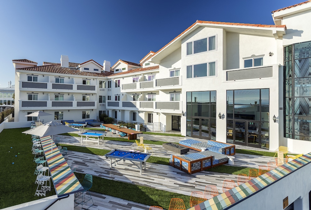 Hotel Hermosa 11/52