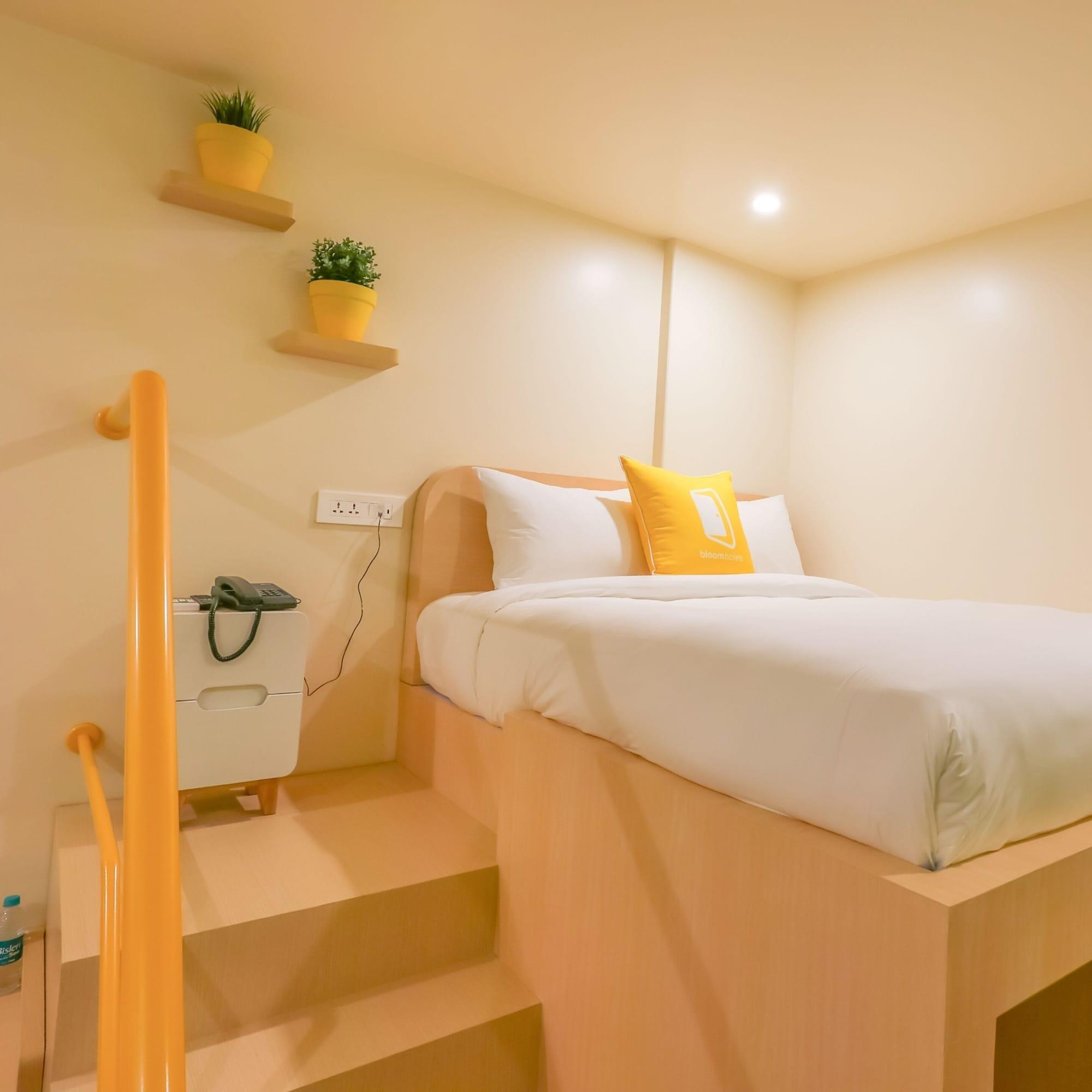 Bloom Hotel - Golf Course Road, Sector 43 17/42