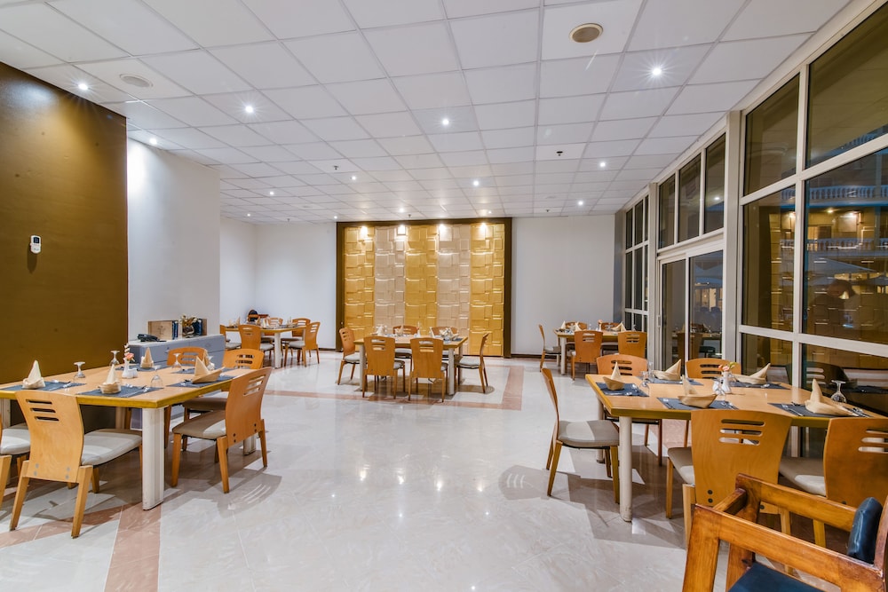 Tolip Family Club Borg El Arab 36/48