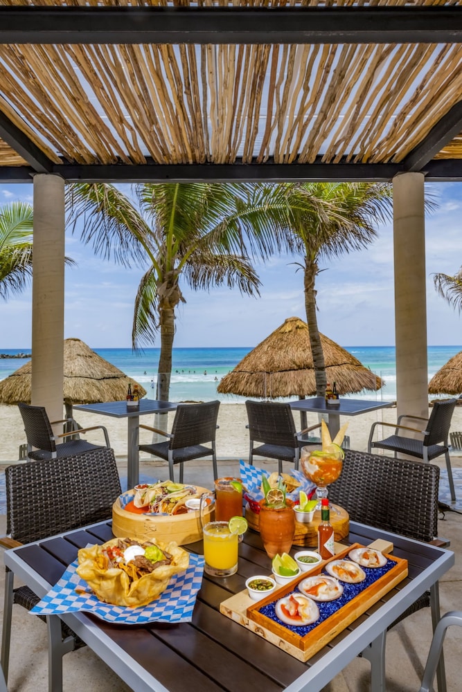 Krystal Cancun 42/50