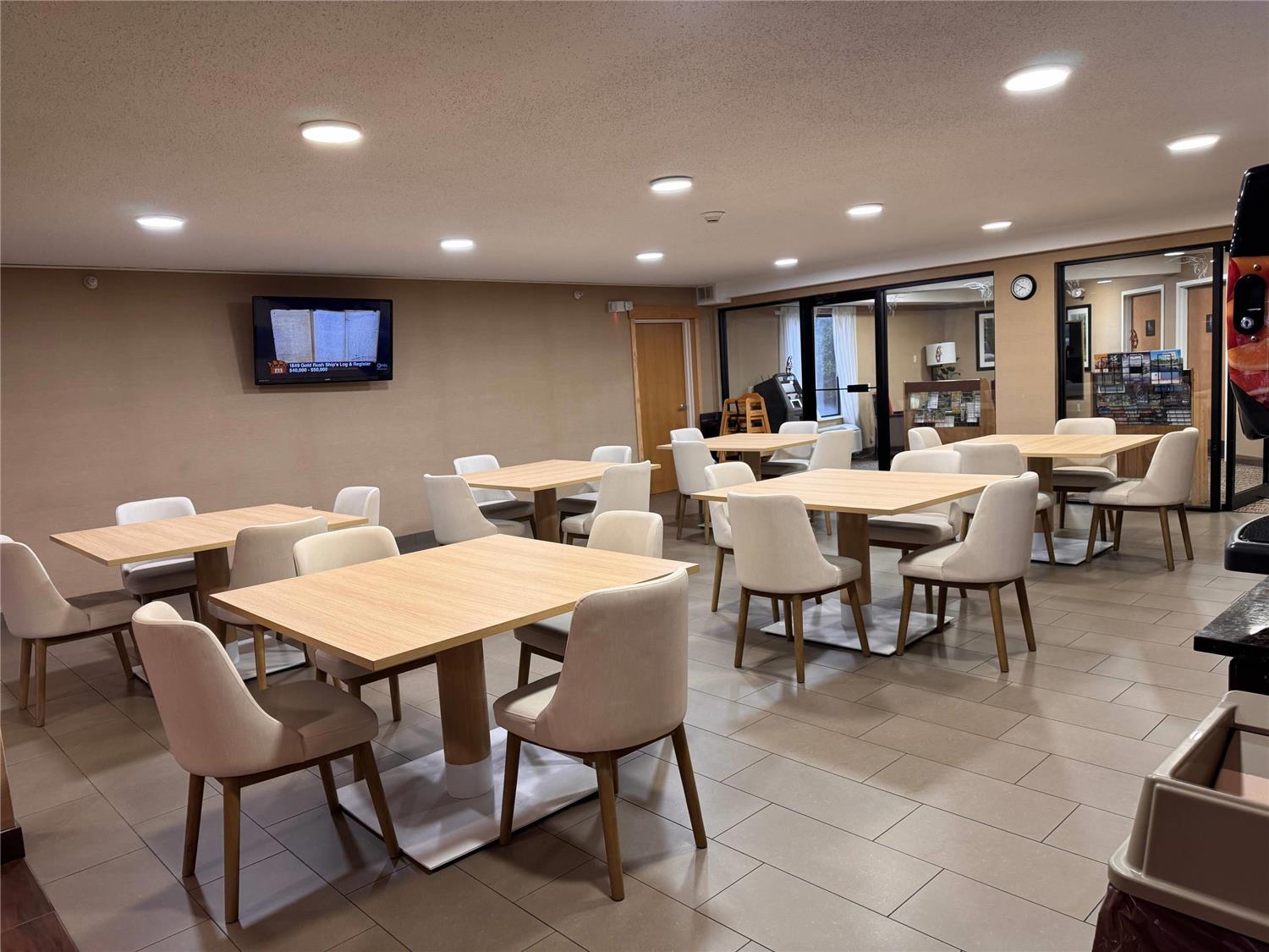 Comfort Inn and Suites Black River Falls I-94 30/37