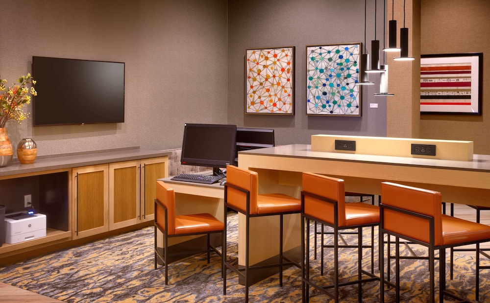 Hyatt Place Emeryville San Fran 39/43