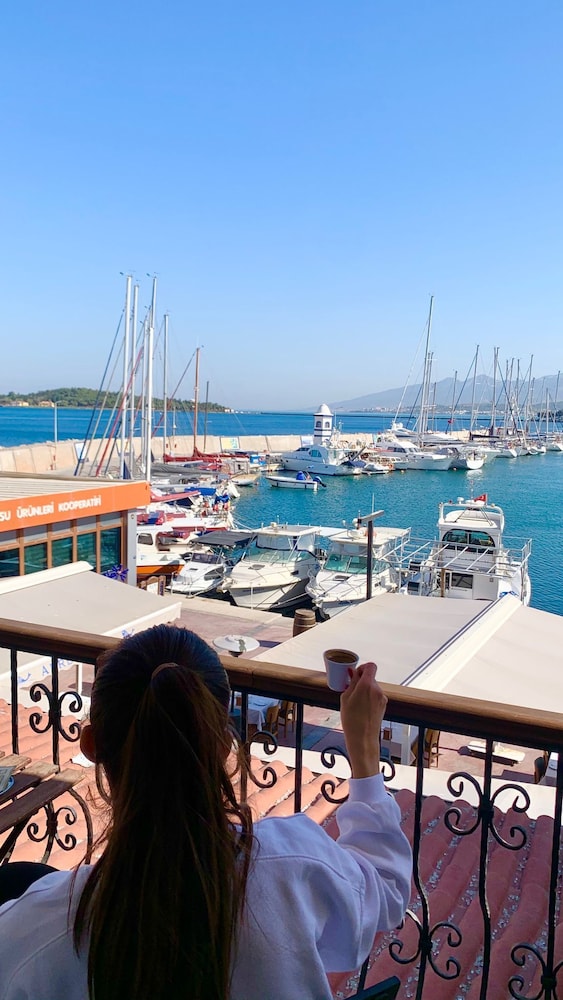 Urla Pera Hotel 20/23