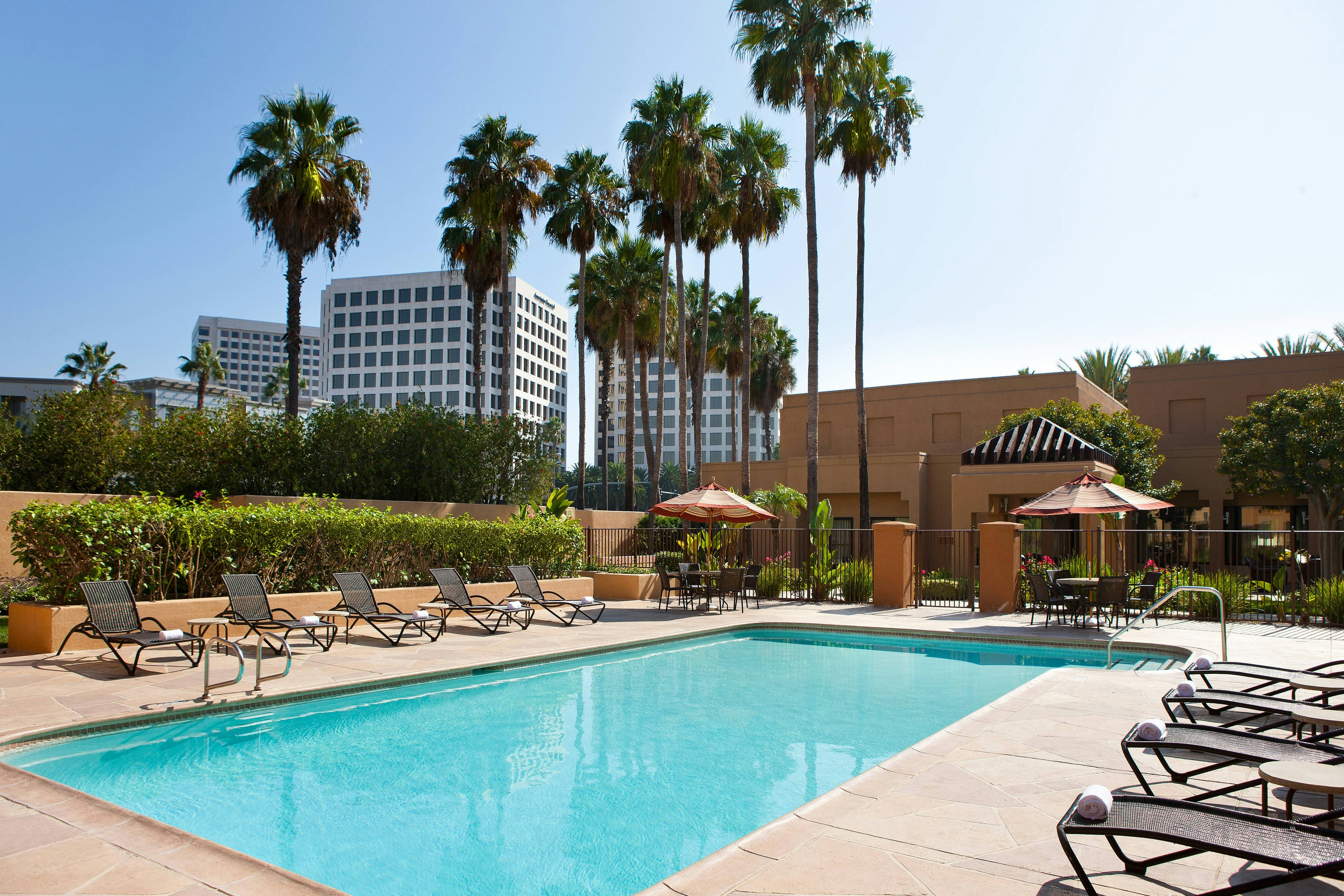 Courtyard Irvine John Wayne Airport Orange County 14/14