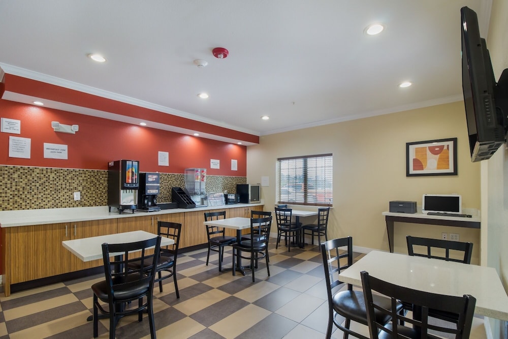 ECONO LODGE INN & SUITES SPRING - HOUSTON NORTH 21/24