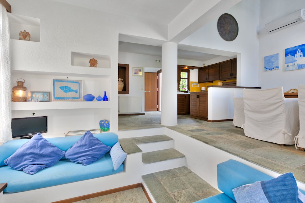 Aeolos Hotel and Villas Pelion 24/50