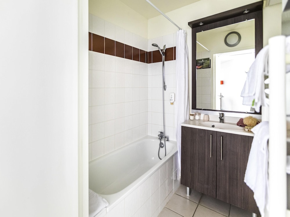 Adagio Access Orleans 49/56