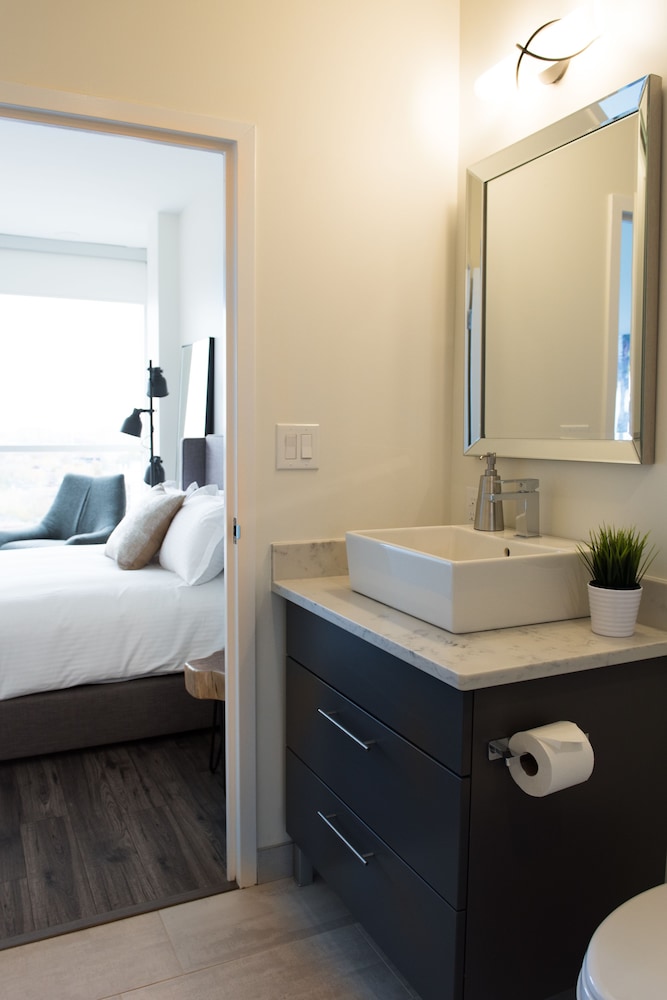 Liv Extended Stay 72/74