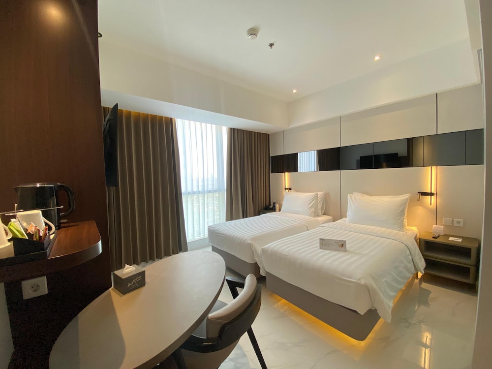 Grand Whiz Hotel Praxis Surabaya 16/43