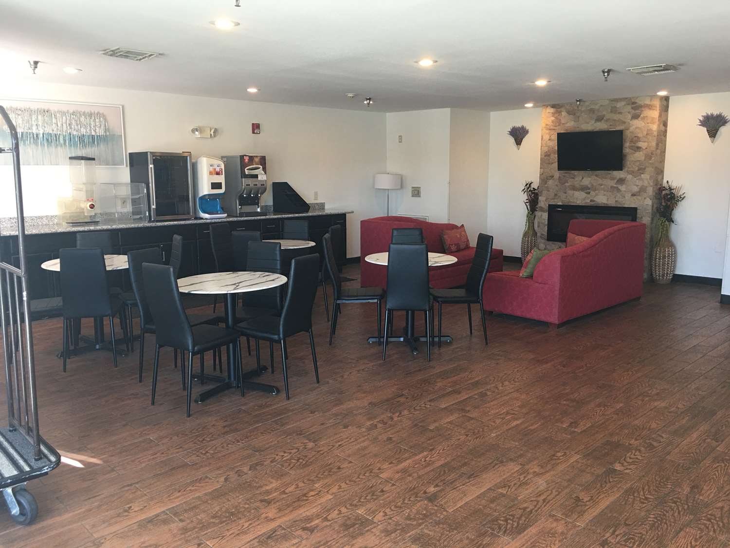 SureStay Hotel by Best Western Weimer 8/9