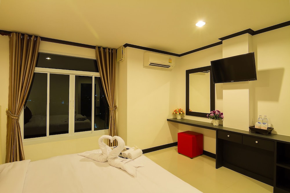 Leelawadee Grand Hotel 16/39