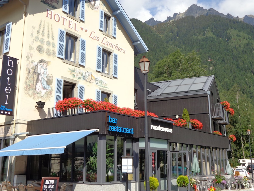 Les Lanchers Hotel Restaurant 2/50