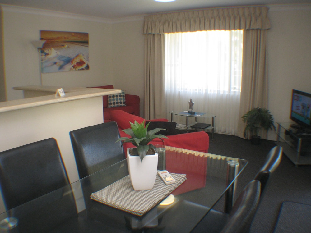 Beaches Serviced Apartments 33/46