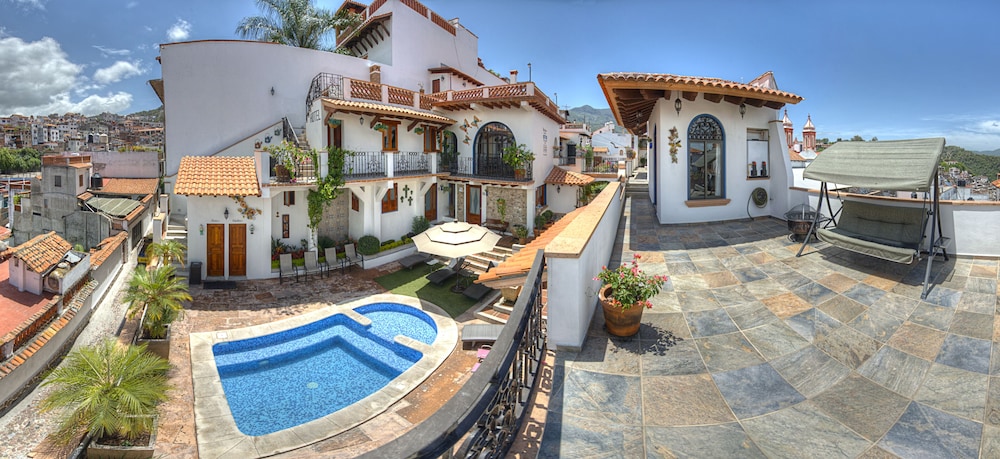 Hotel Santa Paula 21/28