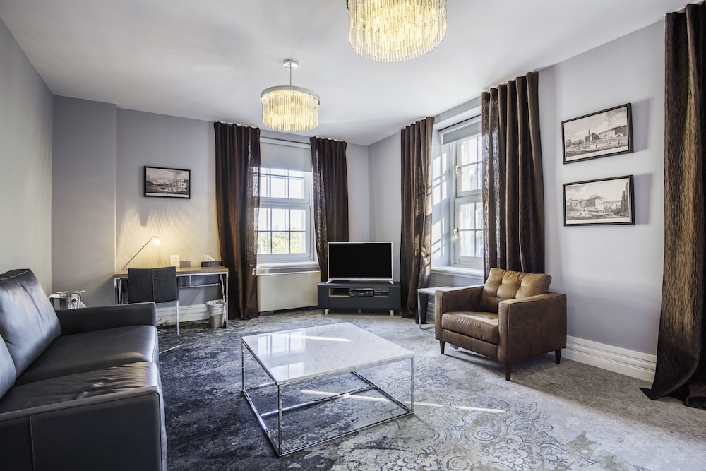 Hotel Manoir Morgan 36/46