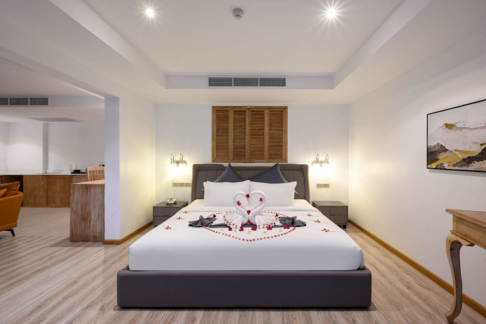 Royal Yao Yai Island Beach Resort 17/50