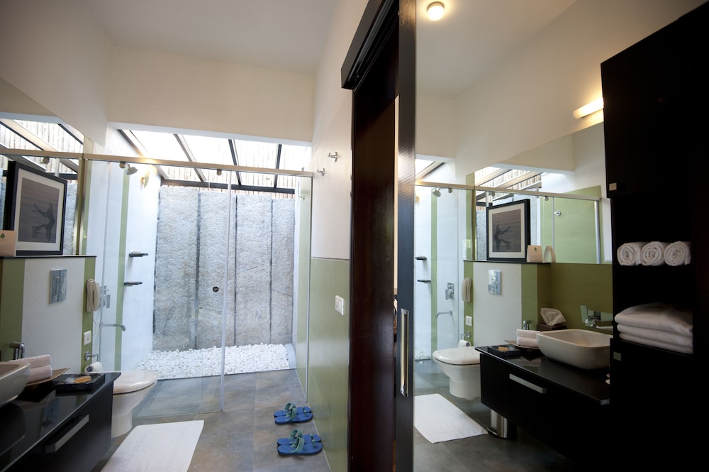 Niraamaya Retreats Cardamum Club 34/36