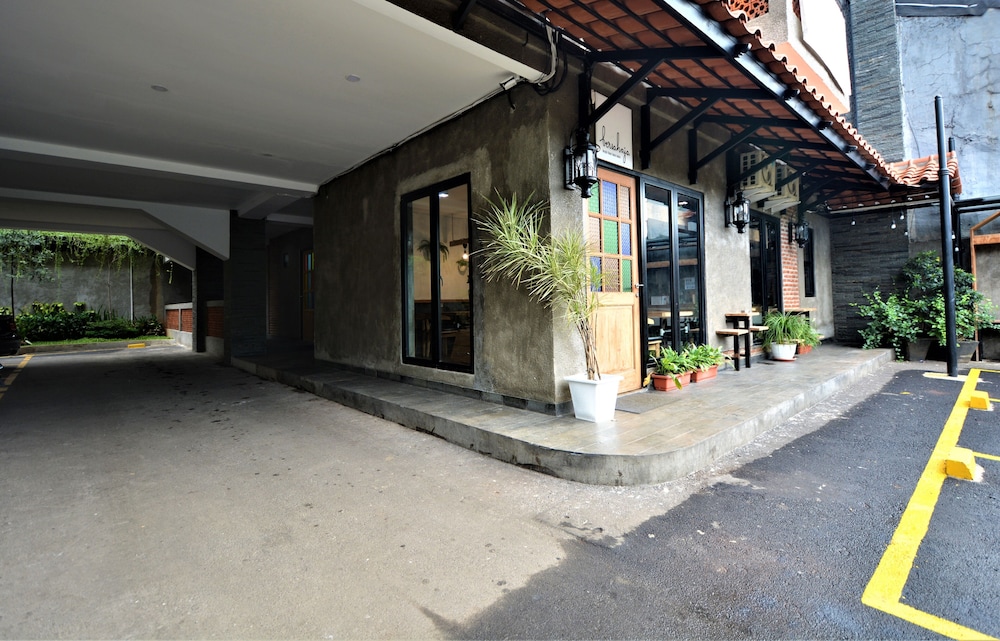 Zen Rooms Legacy Residence Syariah 18/26