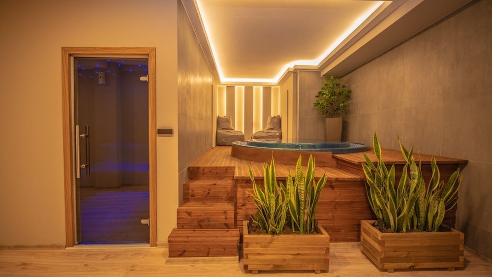 Selyria Resort 8/45