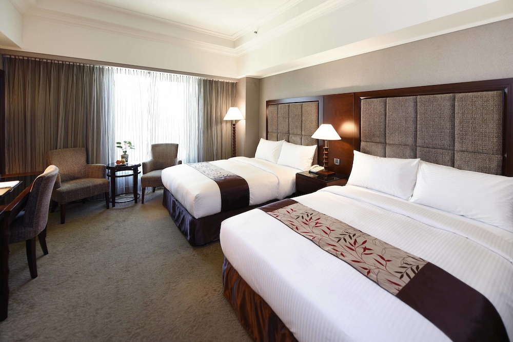 FULLON HOTEL LINKOU 5/22