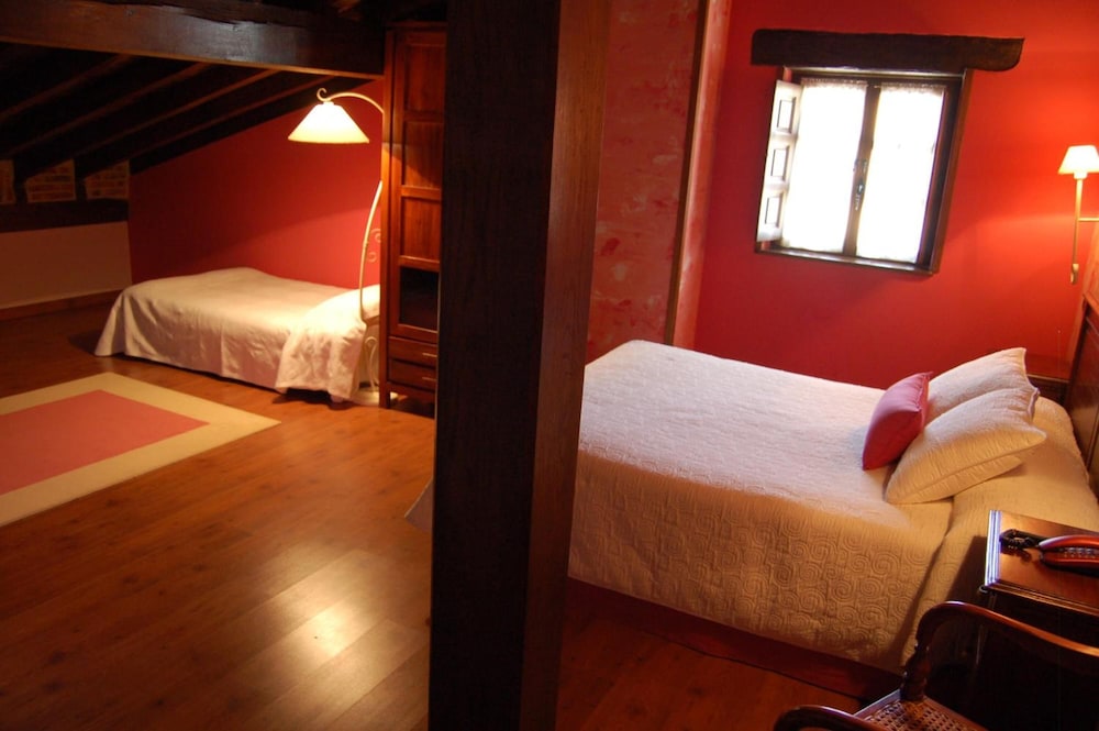 La Casona de Revolgo 27/44