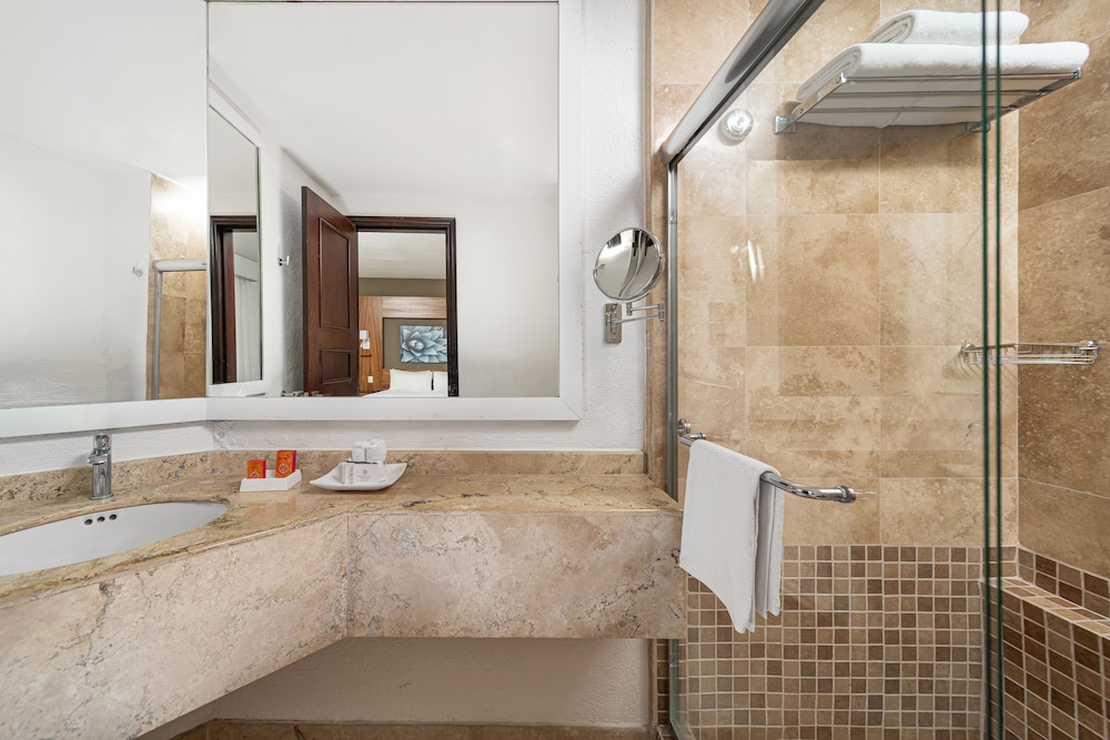 Krystal Grand Los Cabos All Inclusive 50/50
