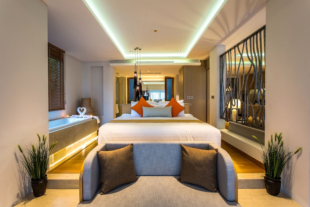 Crest Resort and Pool Villas 11/50