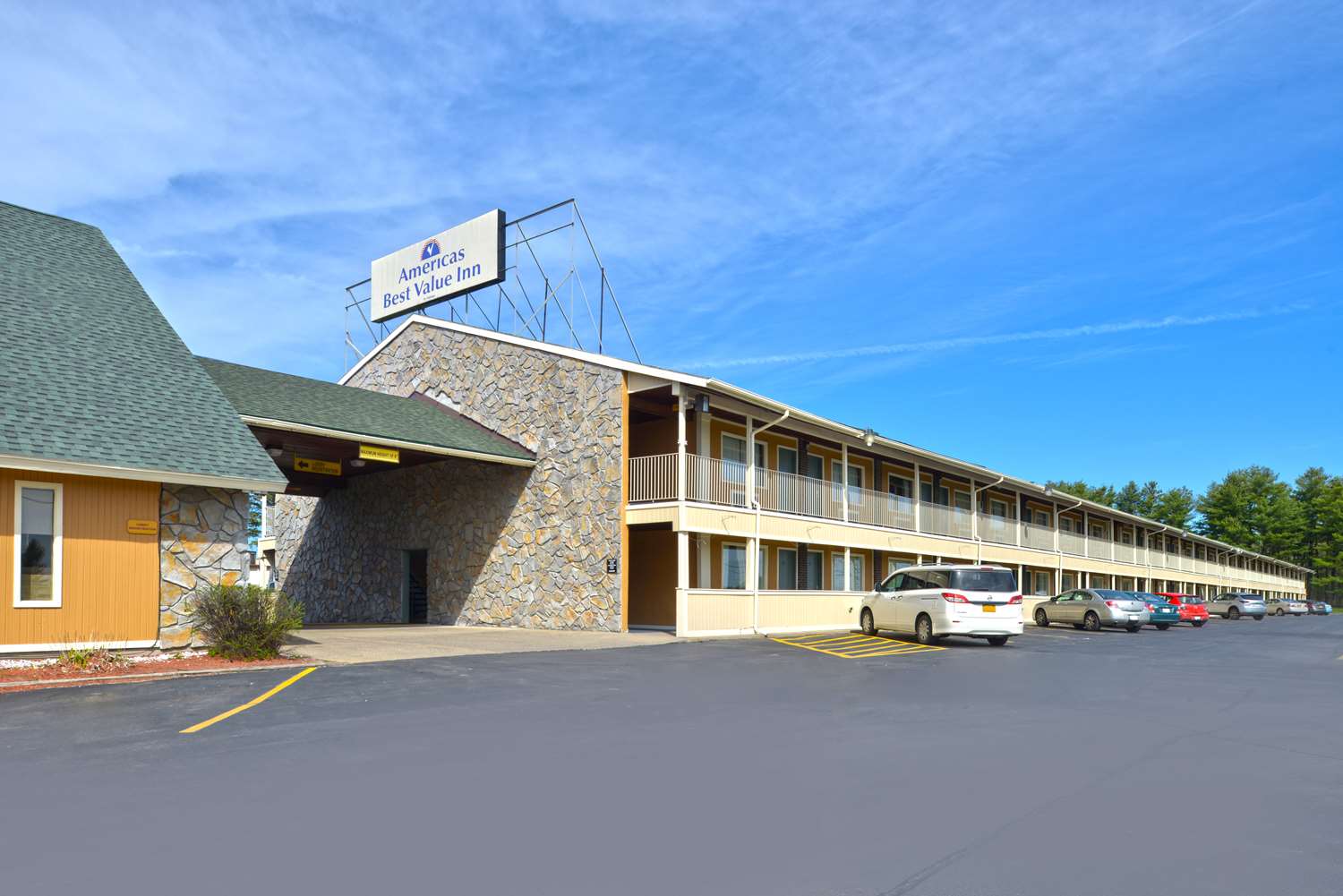Americas Best Value Inn-Plattsburgh 38/40