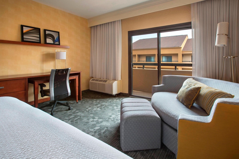 Courtyard by Marriott Boston Andover 36/59