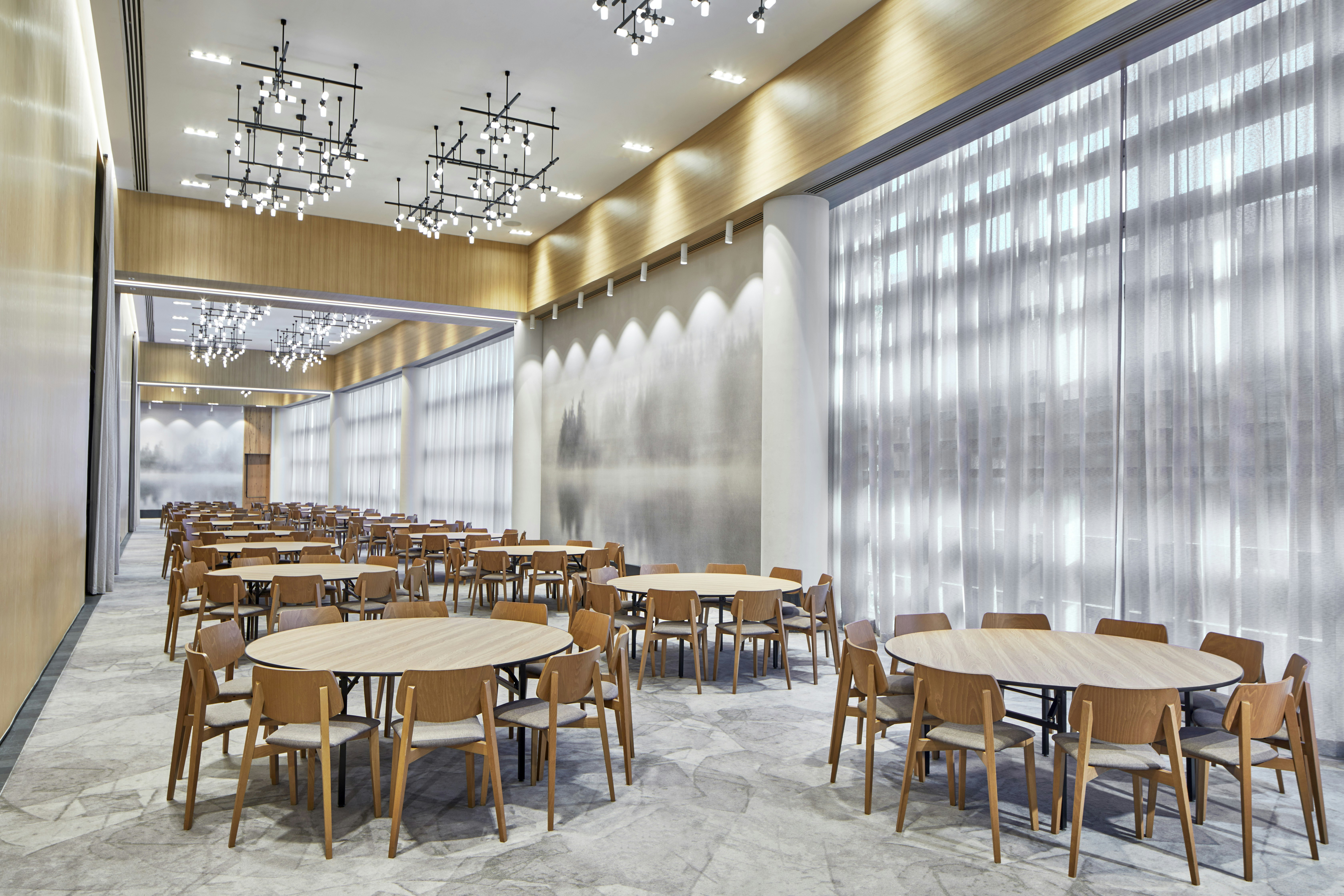 Embassy Suites by Hilton Nashville Downtown Convention Center 25/42
