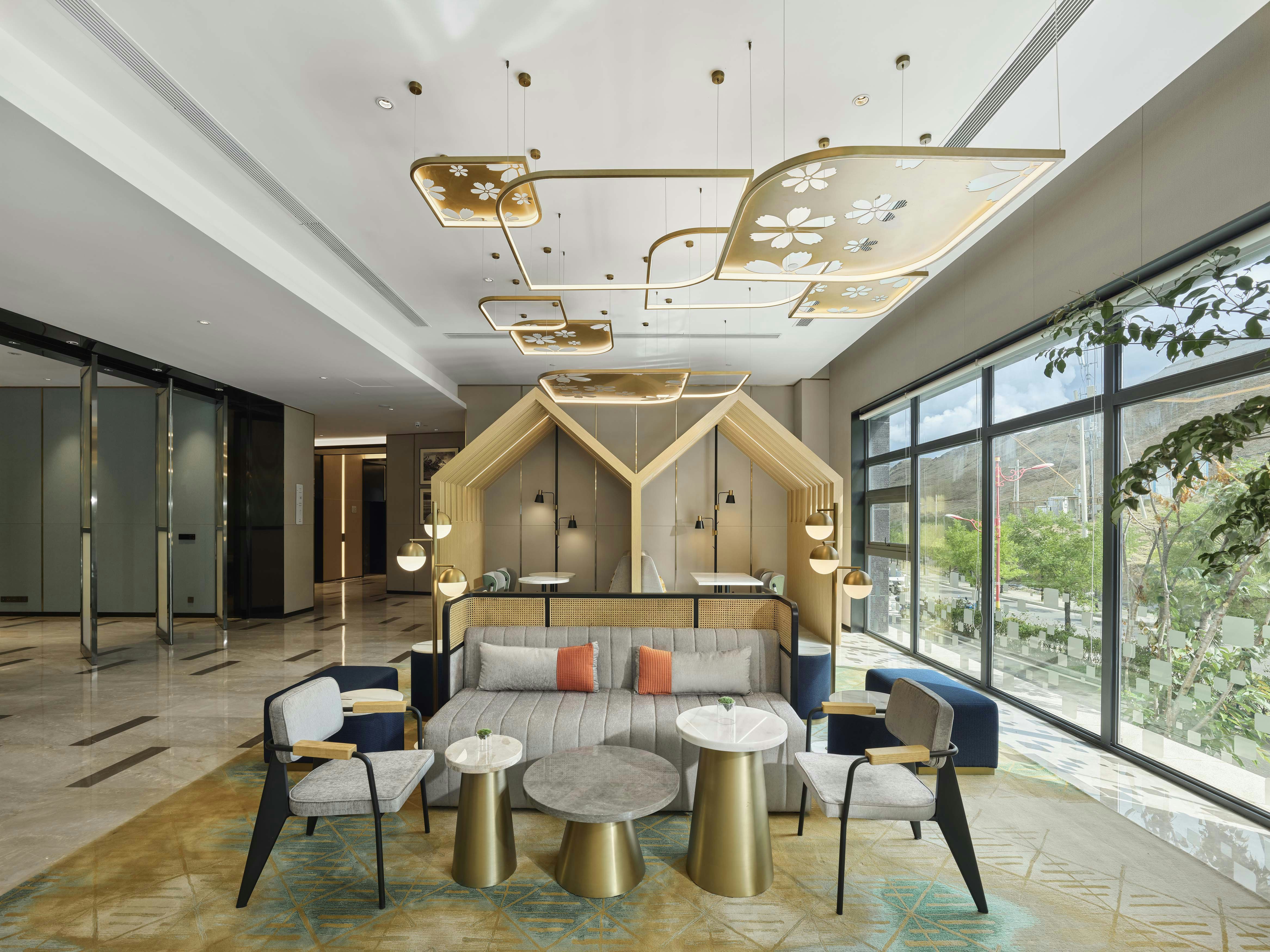 Hilton Garden Inn Lhasa 9/17