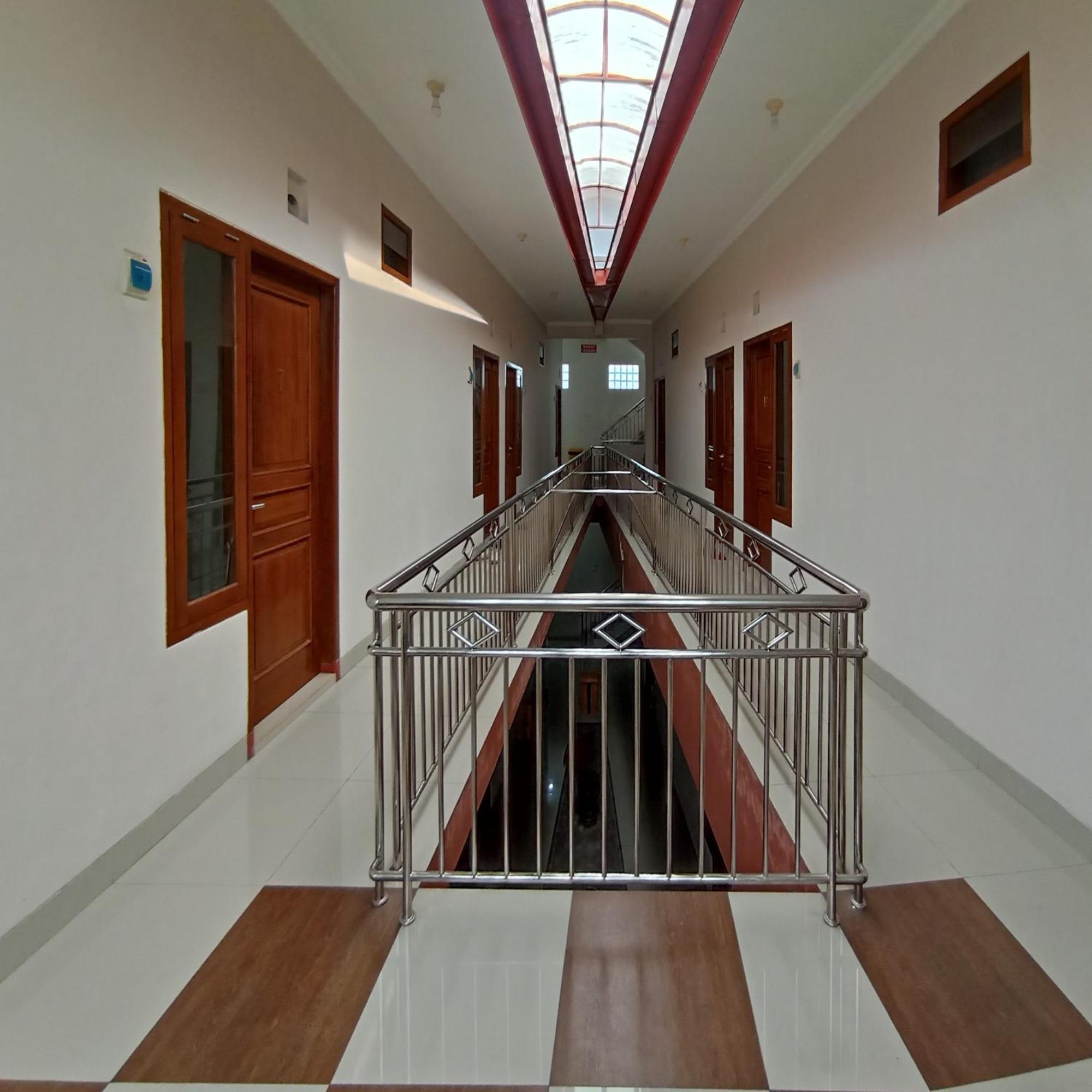 OYO 3314 Syariah House 28/50
