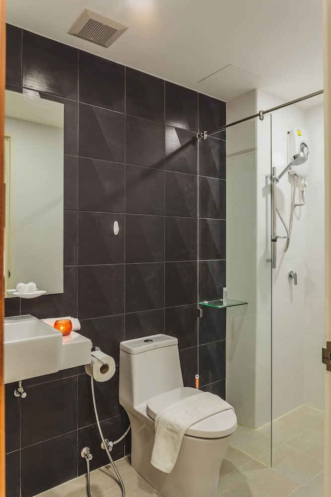 Condo in Kata in Ozone - A519 24/26