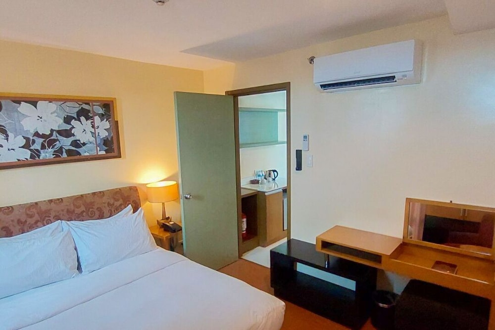 1 BEDROOM, JUNIOR SUITE