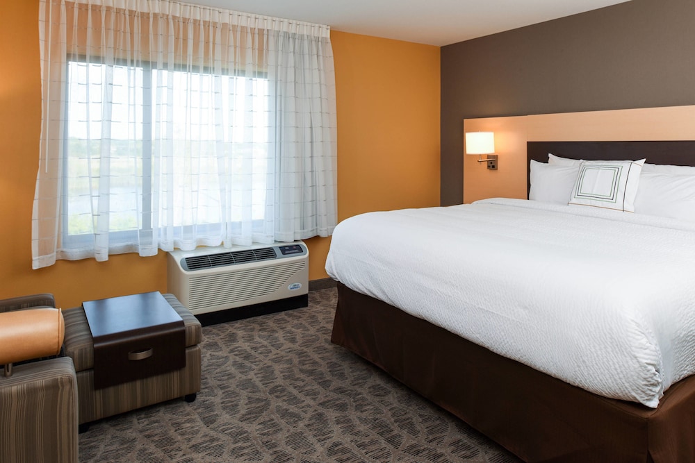 TownePlace Suites Detroit Commerce 8/40