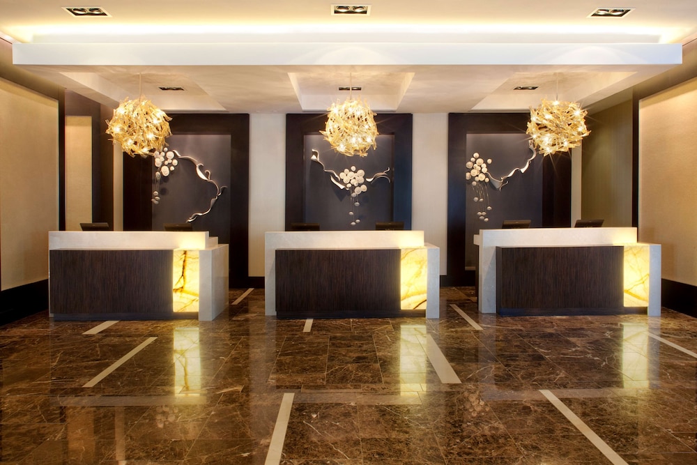Hyatt Regency New Orleans Hotel 10/69