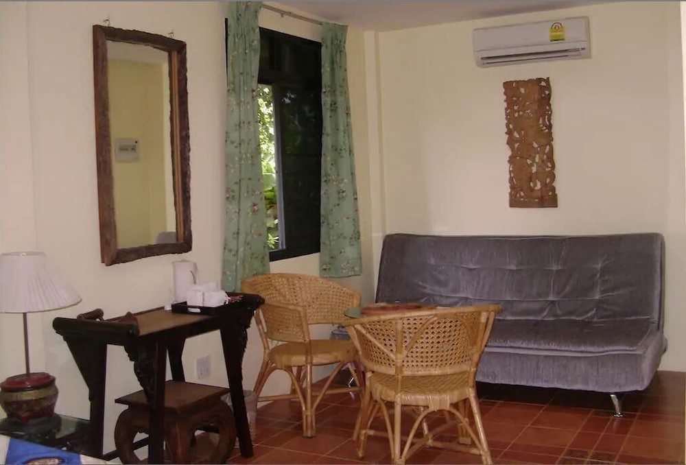 Chez Charly Bungalow 48/63