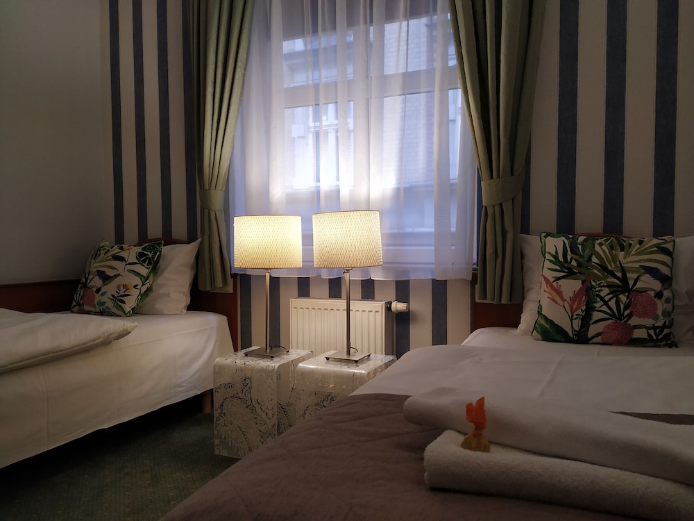 Hotel Stare Miasto Old Town 32/67