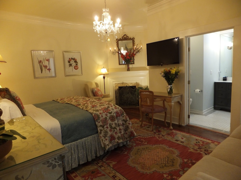 The Kenwood Inn 29/50