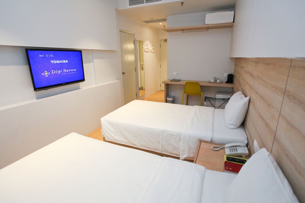 Summer View Hotel 17/40