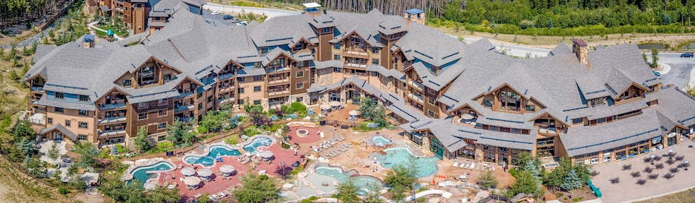 Grand Lodge on Peak 7 26/41